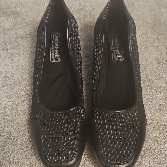 ❄️Beacon Black Low Heel with Textured Upper and Square Toe #B6 - Picture 3 of 9